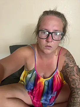 Lizzyloo online show from 14, 6, 2026