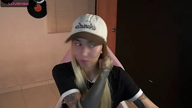 Saucy Jenn online show from 21, 6, 2026