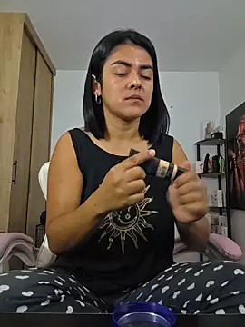 Hannah-grace online show from 9, 6, 2026