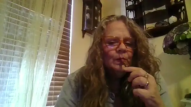 DestineeLoverGirl online show from 25, 3, 2026
