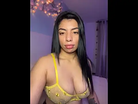 Miaparkerss  online show from 20, 6, 2026