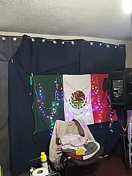 LaInsaciableIntensa online show from 10, 6, 2026