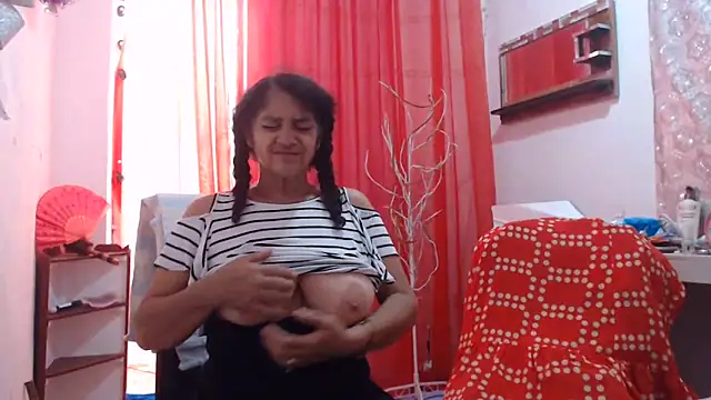 heyline milf online show from 8, 6, 2026