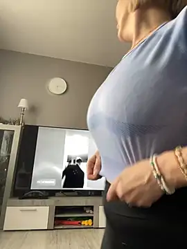 sensualEmilia online show from 8, 5, 2026