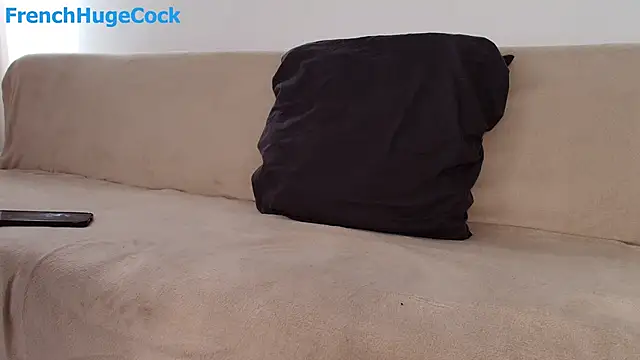 Snapshot of French-Huge-Cock chatting on 15, 6, 2026 French-Huge-Cock online show from 15, 6, 2026