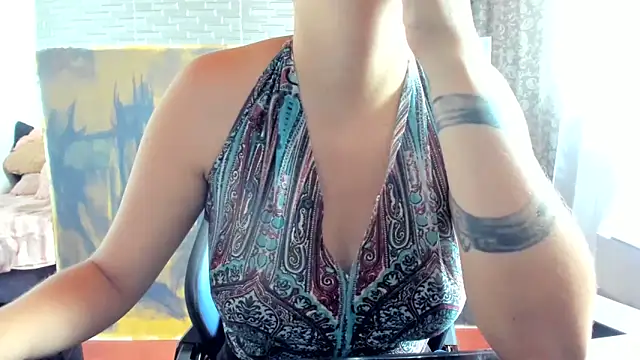 Ginger Sweetty online show from 10, 6, 2026