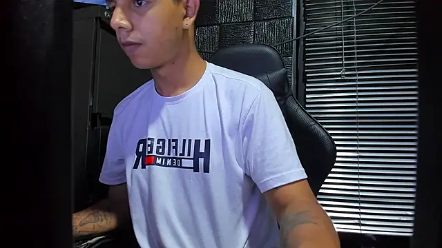 boy bigcock24cm online show from 11, 6, 2026