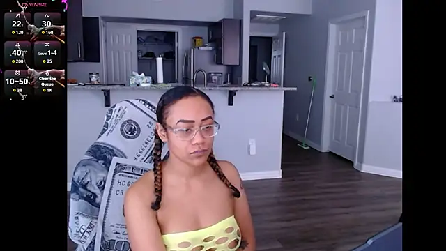 RylHoneyy online show from 10, 6, 2026