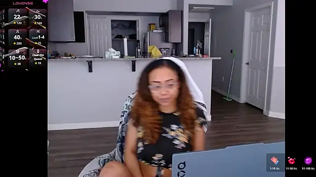 RylHoneyy online show from 18, 6, 2026