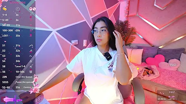 Snapshot of shanon- chatting on 24, 6, 2026 shanon- online show from 24, 6, 2026