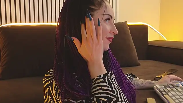 lily conor online show from 23, 3, 2025