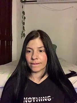 Estefani 32 online show from 18, 6, 2026