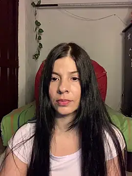 Estefani 32 online show from 19, 6, 2026