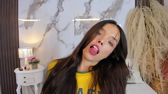 hannahill69 online show from 13, 6, 2026
