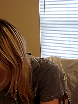 AmethystFoxx online show from 11, 6, 2026