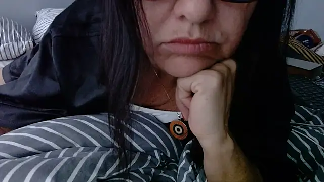 Linda1975 online show from 16, 6, 2026