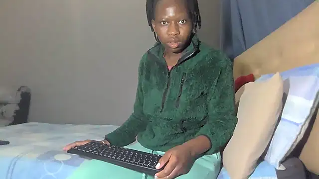 Sweetslender online show from 17, 6, 2026