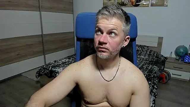 Snapshot of RobbyShawz chatting on 11, 5, 2026 RobbyShawz online show from 11, 5, 2026