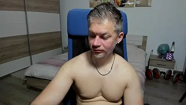 Snapshot of RobbyShawz chatting on 2, 6, 2026 RobbyShawz online show from 2, 6, 2026