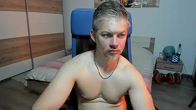Snapshot of RobbyShawz chatting on 4, 6, 2026 RobbyShawz online show from 4, 6, 2026