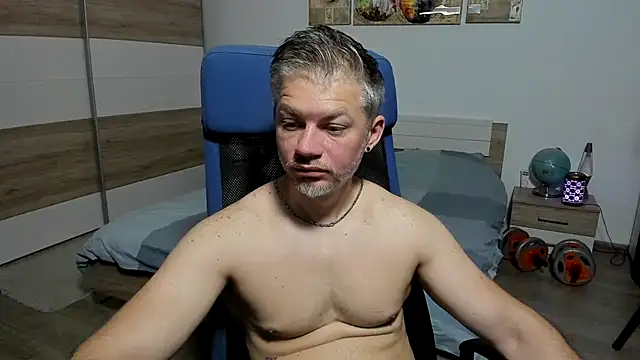 Snapshot of RobbyShawz chatting on 7, 6, 2026 RobbyShawz online show from 7, 6, 2026