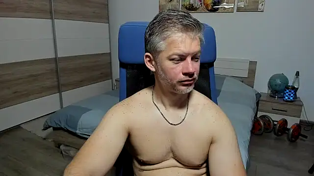 Snapshot of RobbyShawz chatting on 17, 6, 2026 RobbyShawz online show from 17, 6, 2026