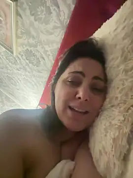Emma roqueen online show from 24, 6, 2026