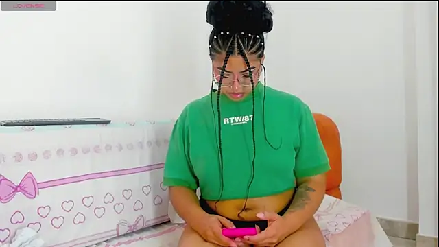 moana taylor online show from 7, 6, 2026