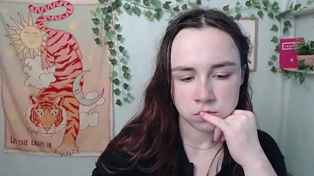 VeryVeryVeryShy  online show from 15, 6, 2026
