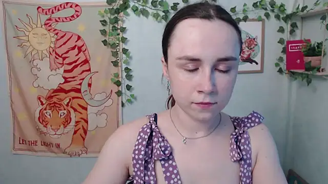 VeryVeryVeryShy  online show from 22, 6, 2026
