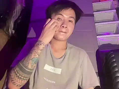 Sexy Handsome Drex online show from 6, 5, 2026