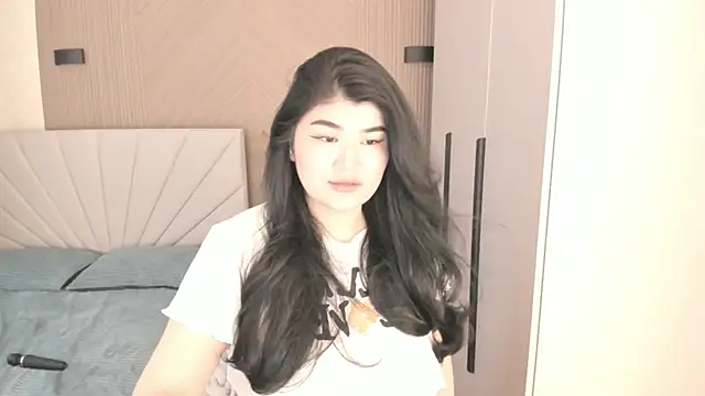 mia lui online show from 13, 6, 2026