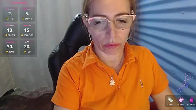 Chayla Ruiz online show from 15, 6, 2026