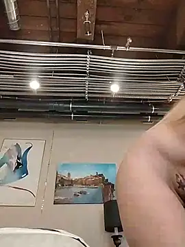 eatmeplease44 online show from 1, 6, 2026