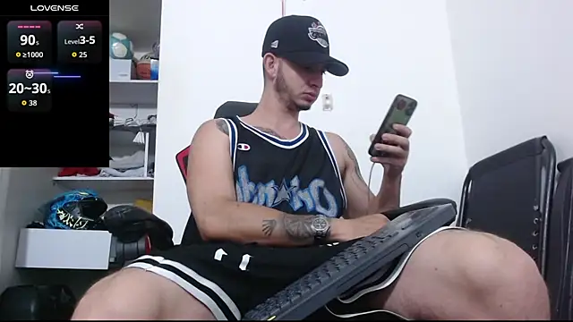 Snapshot of freestyle_blake1 chatting on 9, 11, 2025 freestyle blake1 online show from 9, 11, 2025