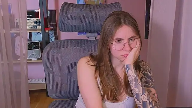  AnnaStark  online show from 17, 5, 2026