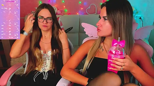 ivannatompsonnn online show from 22, 6, 2026