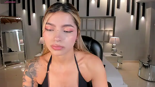LexieWayne online show from 10, 6, 2026