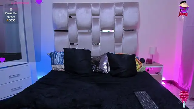 MelanyShayk online show from 19, 6, 2026