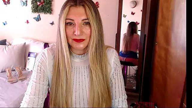 Jolie-Mature online show from 5, 6, 2026