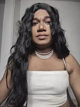 Akhilamolu the transsissy online show from 22, 5, 2026