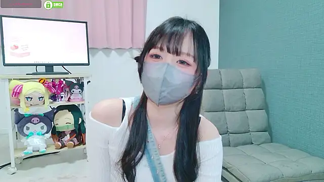 -M Hinano  online show from 19, 6, 2026