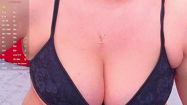 KarinaNoir online show from 19, 6, 2026