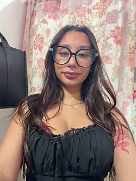 Tiny lilith online show from 3, 6, 2026