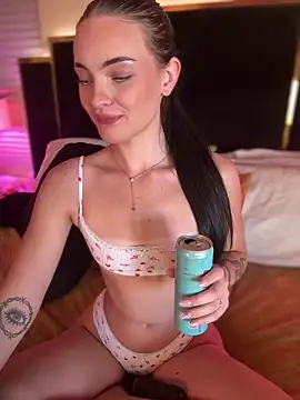 KarissaChantelle online show from 19, 6, 2026