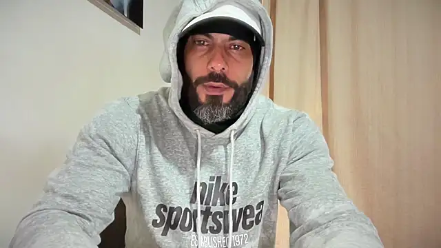 romeolovedark online show from 7, 6, 2026