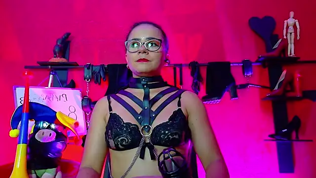 MistressSlut1 online show from 16, 6, 2026