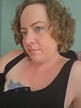 julimonroe online show from 3, 6, 2026