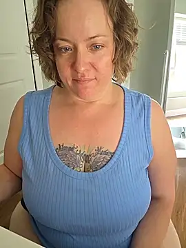 julimonroe online show from 4, 6, 2026