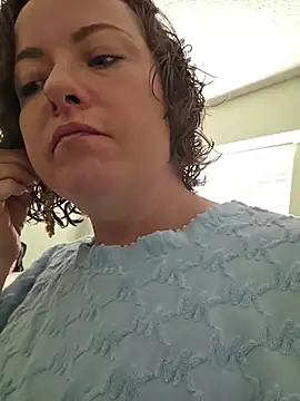 julimonroe online show from 18, 6, 2026